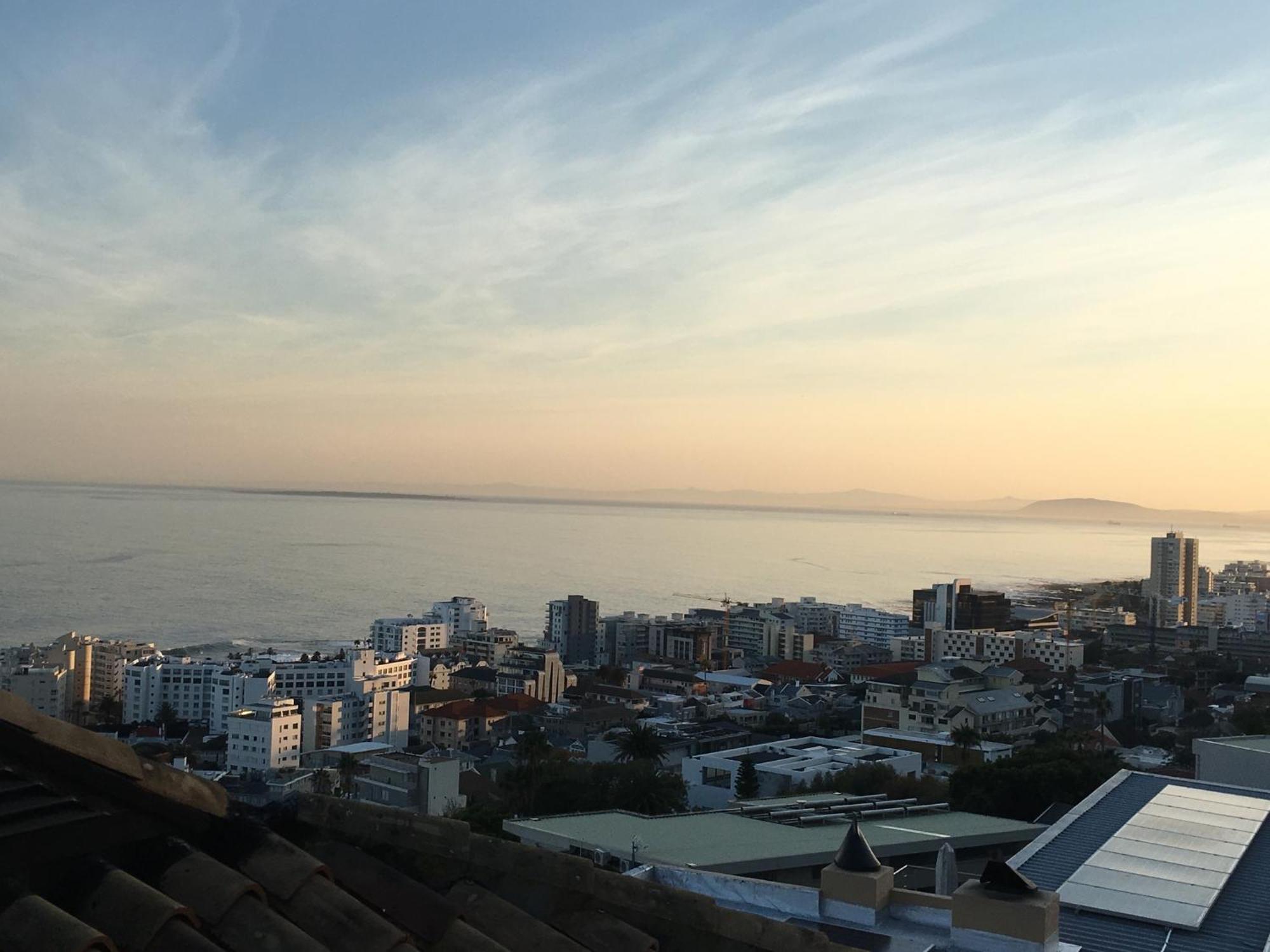 Villa Del Mar: Luxurious Sea View Suite in Bantry Bay Cape Town Exterior photo